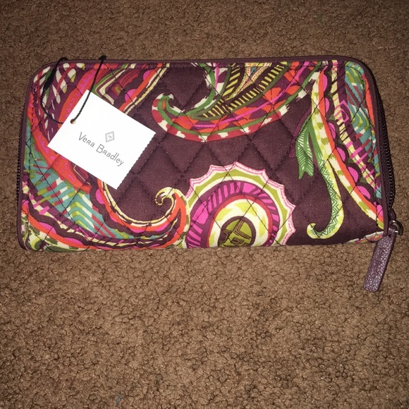 Vera Bradley Handbags - Vera Bradley wallet